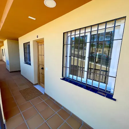 3new 2 Bed 2 Bath With Community Pool And Local *