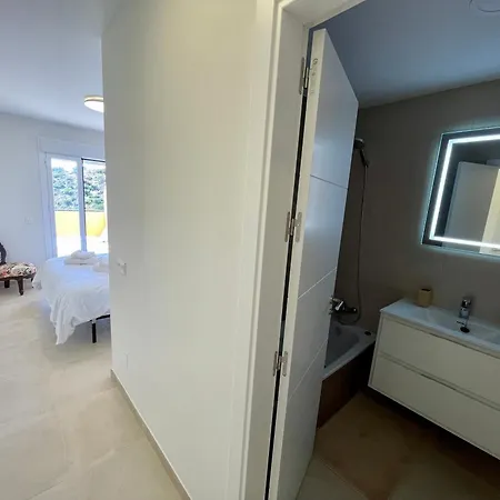 3new 2 Bed 2 Bath With Community Pool And Local Lejlighed Mijas