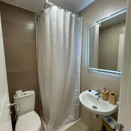 3new 2 Bed 2 Bath With Community Pool And Local *