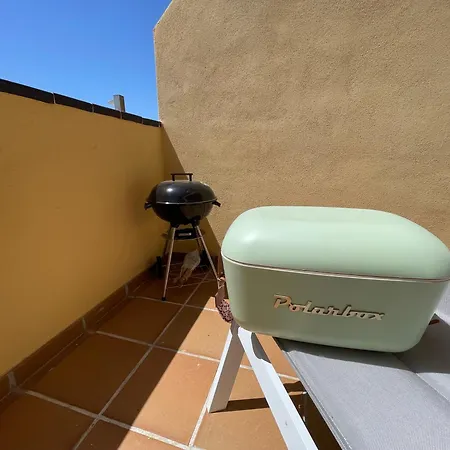 3new 2 Bed 2 Bath With Community Pool And Local *